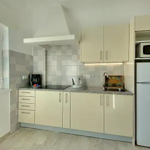  Apartment Tucha